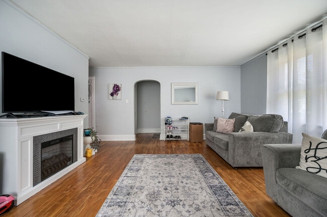 Photo - 212 American Ave