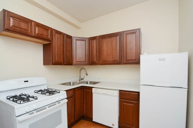 Photo - 2347 W 24th Pl Unidad R4