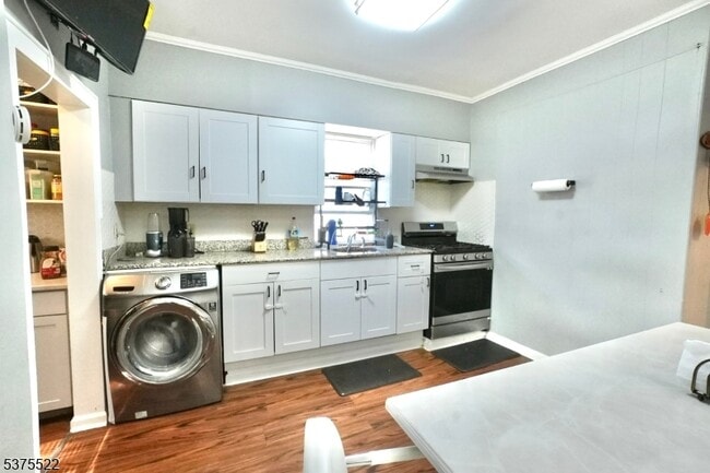Building Photo - 807 Parker St Unit 2 Rental