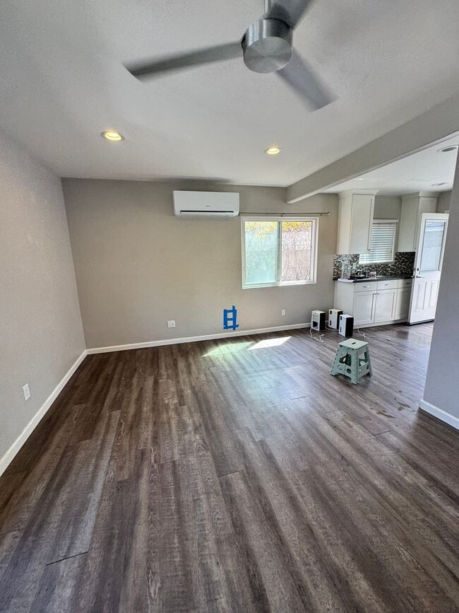 7043 Saranac St Unit 7043