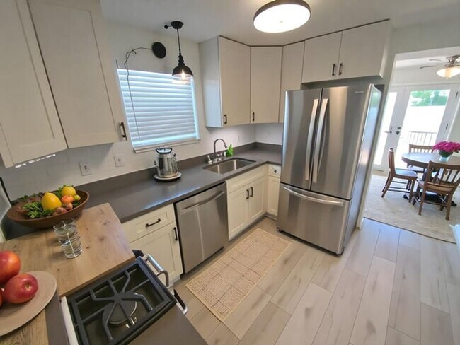 Photo - 126 N Palmway