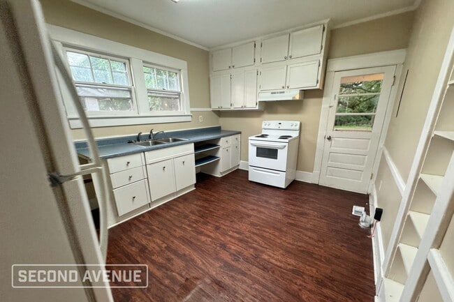 Photo - 1416 Herrington Rd