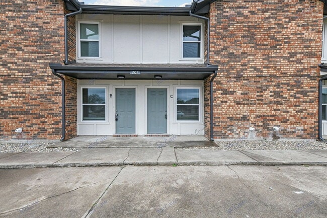 Photo - 207 Pate Orr Rd S