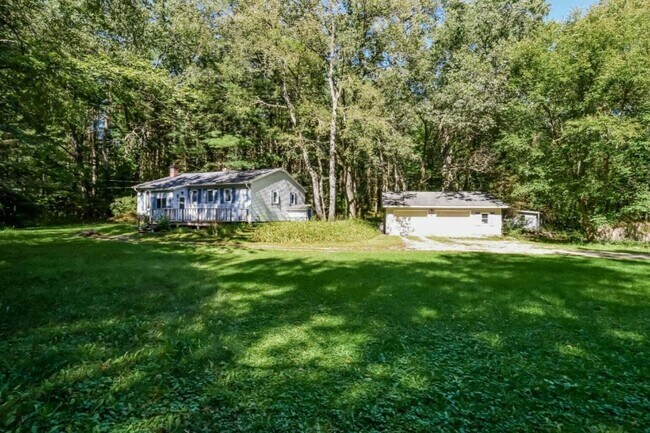 Building Photo - 10909 Bennett St SE