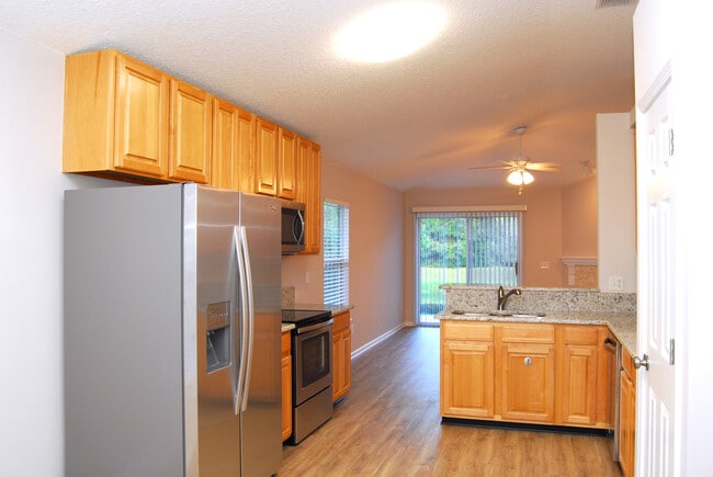 Photo - 1186 Waterfall Dr