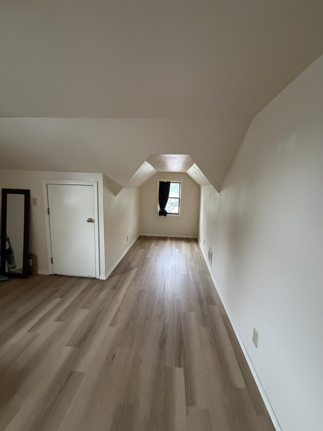 Photo - 118 E 62nd St