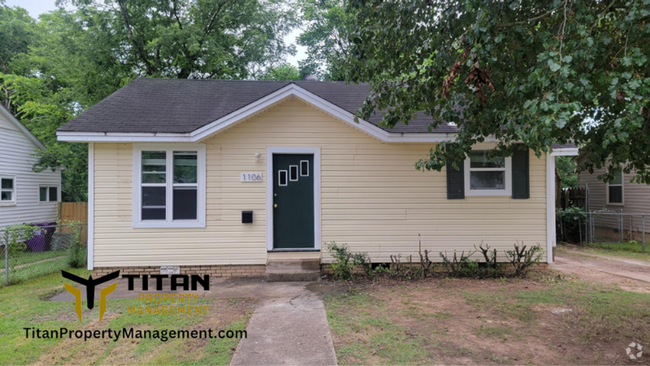Building Photo - 2Bed/1Bath House