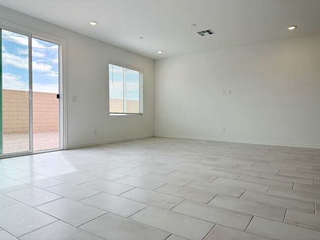 Photo - Beautiful Single-Story Henderson Rental – ...