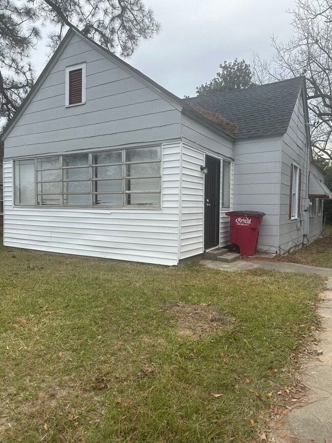 Photo - 536 Heard Ave