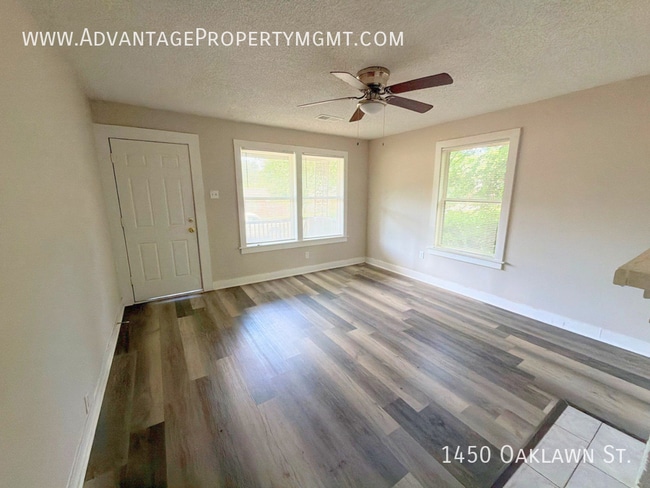Photo - 1450 Oaklawn St