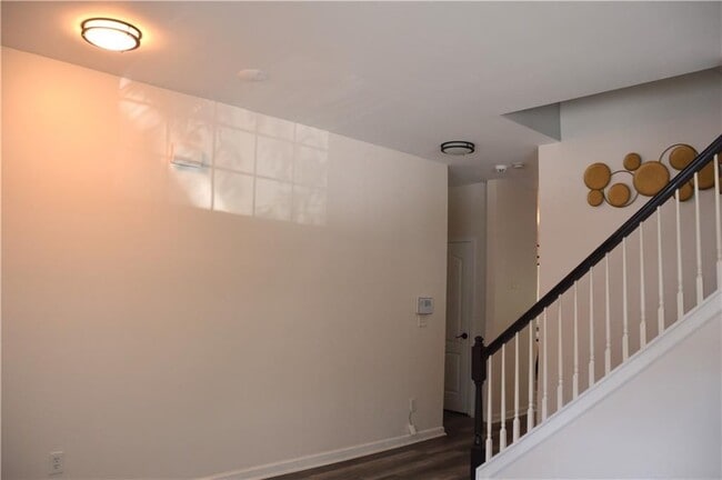 Photo - 3072 Cedar Glade Ln NE