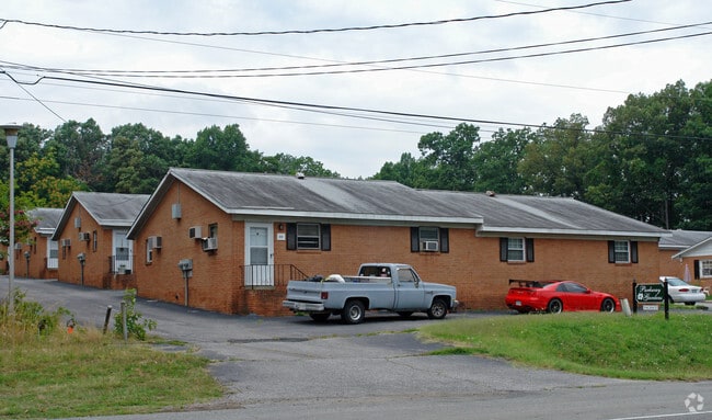 Parkway Gardens - Parkway Gardens