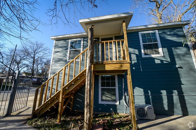 Building Photo - 1124 S Burnett Ave Rental