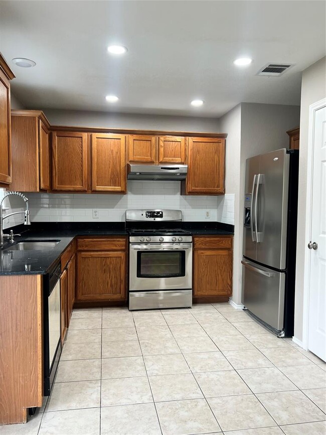 Photo - 17406 Toyahville Trail