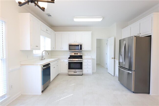 Photo - 1056 Oak Hollow Ct