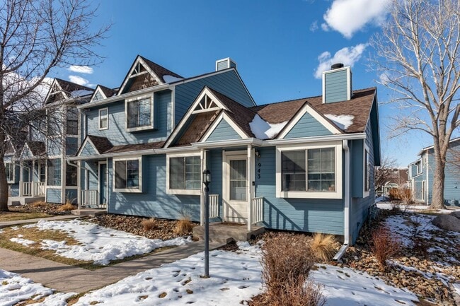 Charming Townhome Near Fort Carson & The B... - Charming Townhome Near Fort Carson & The B...