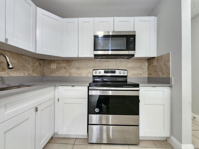 Photo - 4304 NW 9th Ave