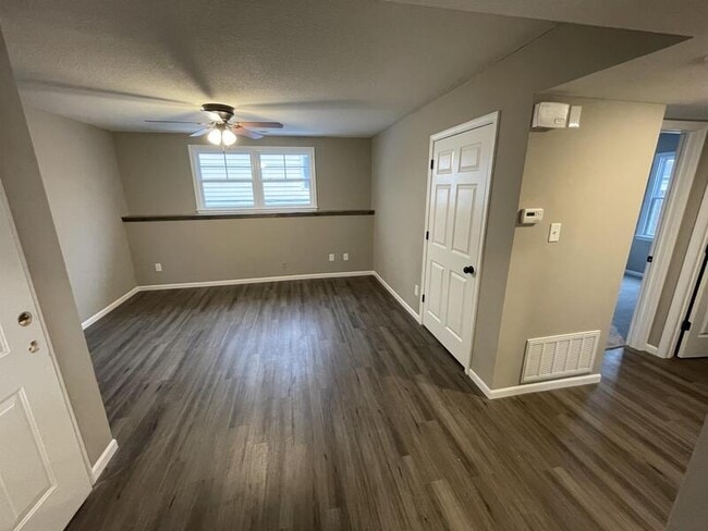 Photo - 934 Illinois St