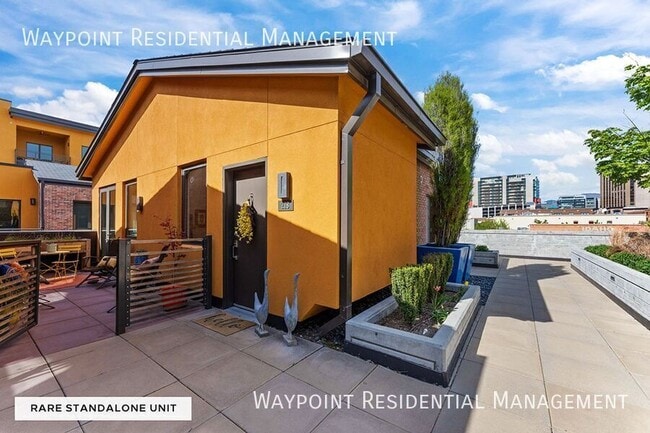 Photo - 611 S 8th St