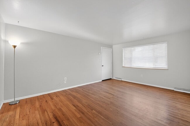 Photo - 6014 S Prince St