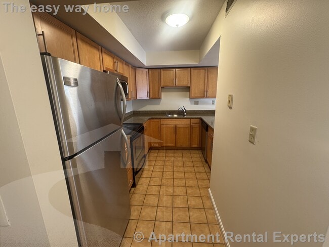 345 Franklin St Unit 505
