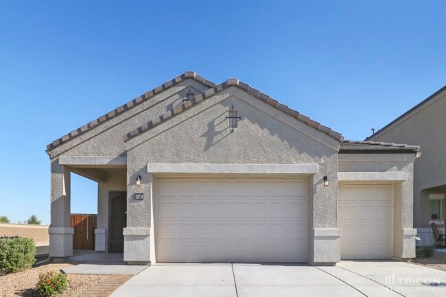 Building Photo - 30724 W Amelia Ave Rental