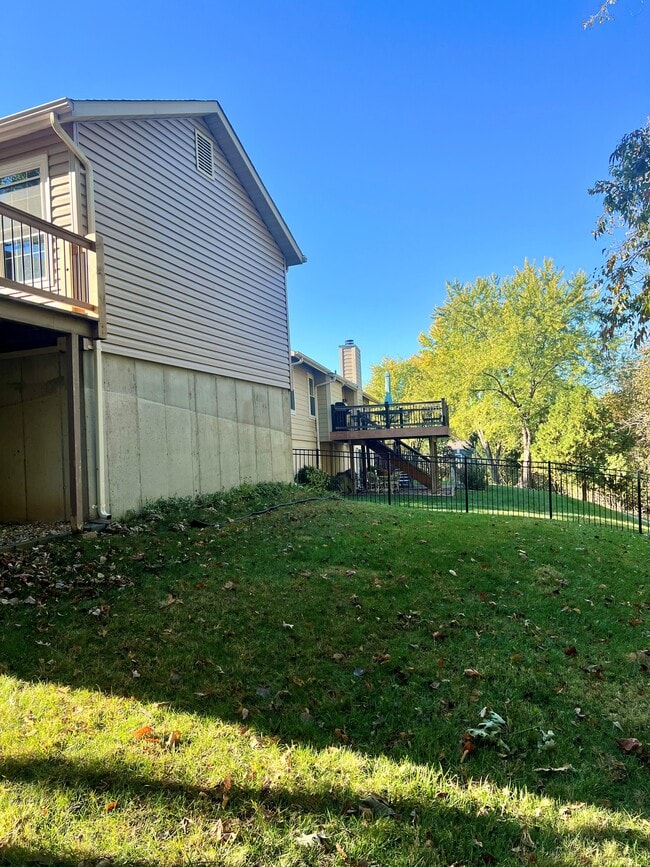 Photo - 16553 Branchwood Dr