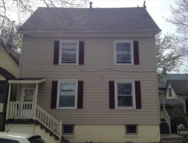 Building Photo - 2565 N Weil St Unit Upper Rental