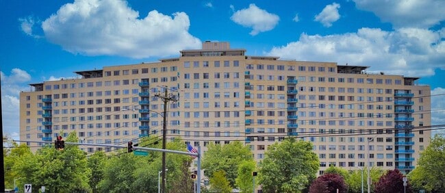 Photo - 10500 Rockville Pike Condo Unit M22