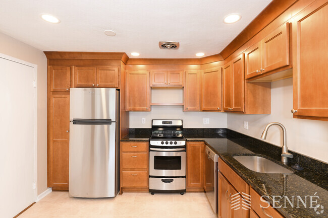 Building Photo - 2192 Massachusetts Ave Unit 1-2 Rental