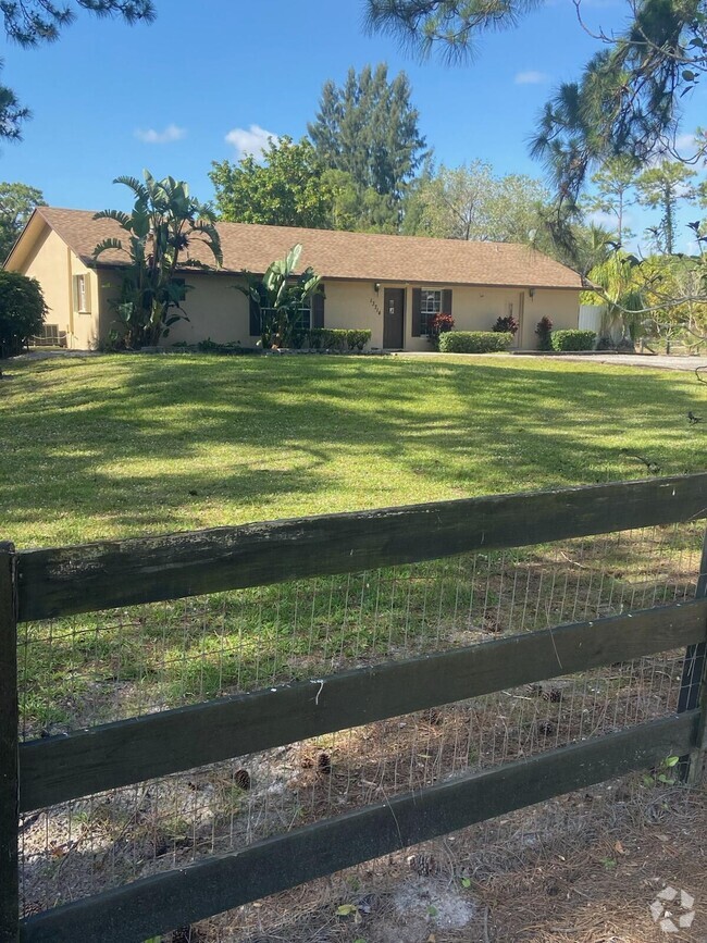 Building Photo - 13714-13776 76th Rd N Rental
