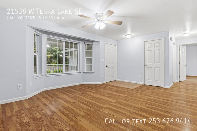 Photo - 21538 W Terra Ln SE