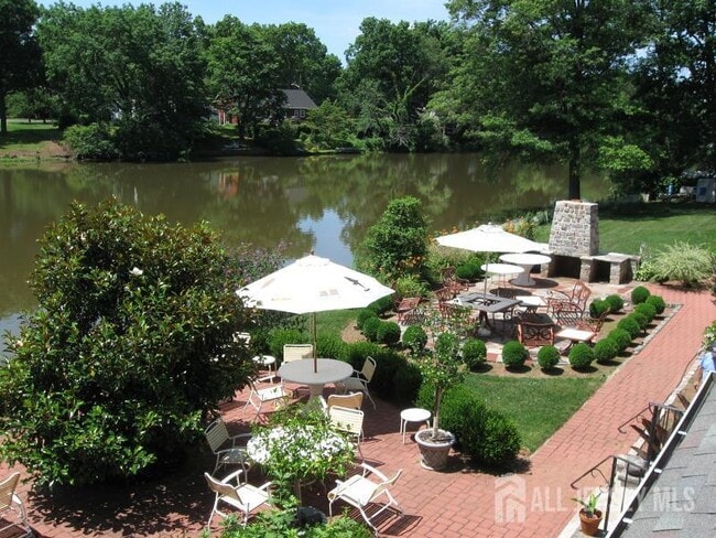 Photo - 45 Lakeside Dr S Unit 2