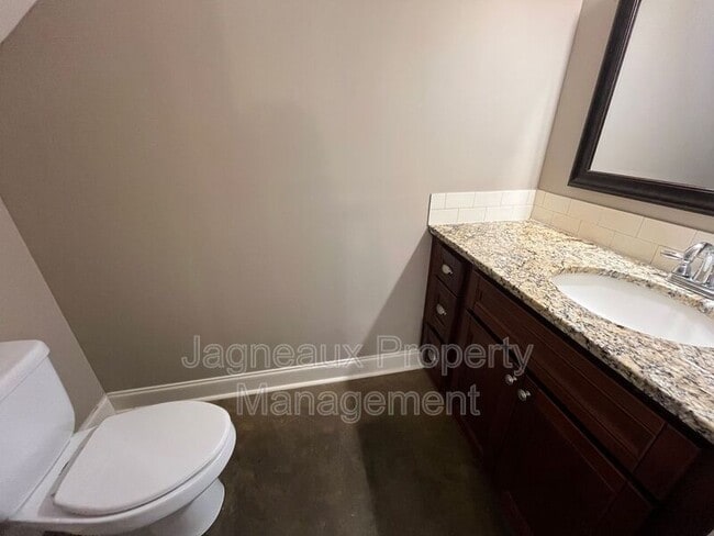 114 Hargrave Dr