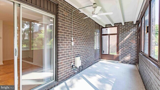 Photo - 29 Stonehenge Cir Unit 2