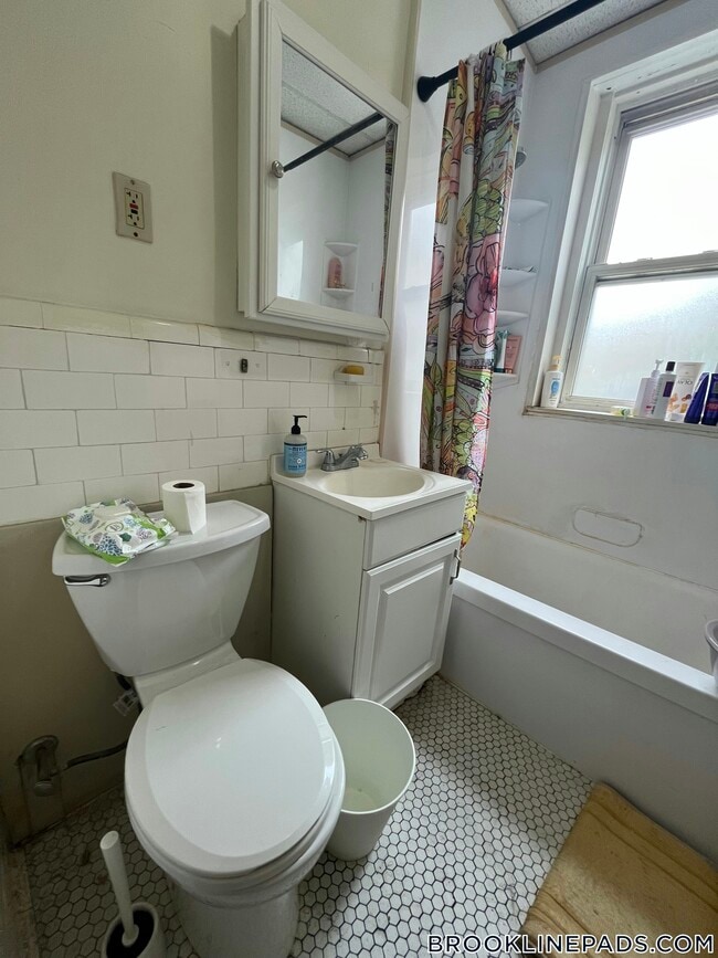 Photo - 237 Freeman St Unit 2