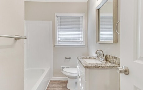 Photo - 245 Bromack Dr SE