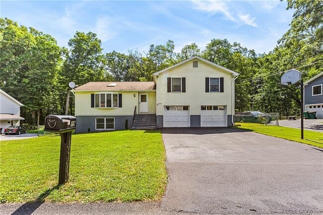 Photo - 19 Raker Rd House