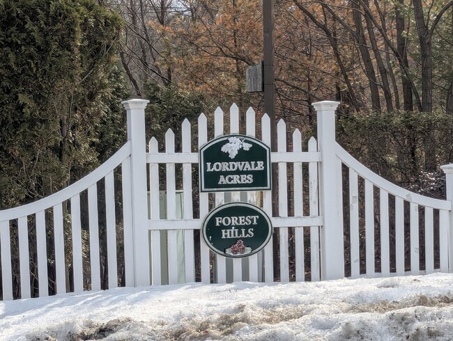 Building Photo - 77 Samuel Dr