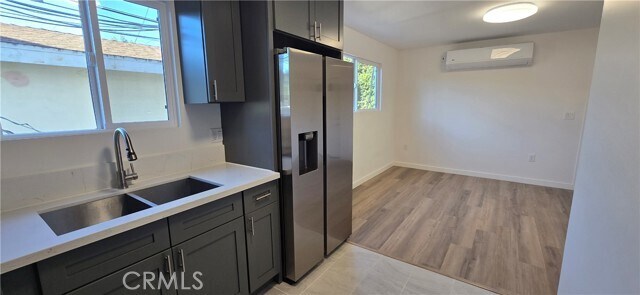 Photo - 1428 E 54th St