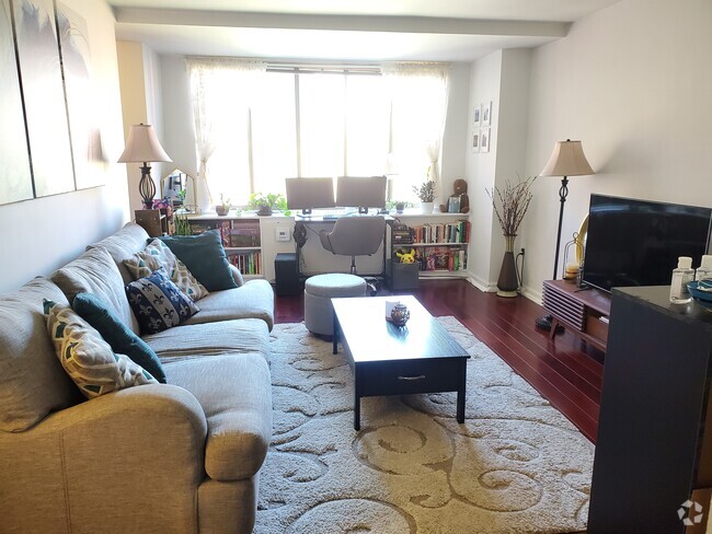 Building Photo - 1111 Arlington Blvd Unit 7th Floor Rental