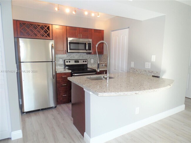 Photo - 1239 SW 46th Ave Unit 908