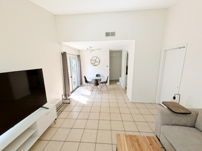 111 Meteor Dr Unit A