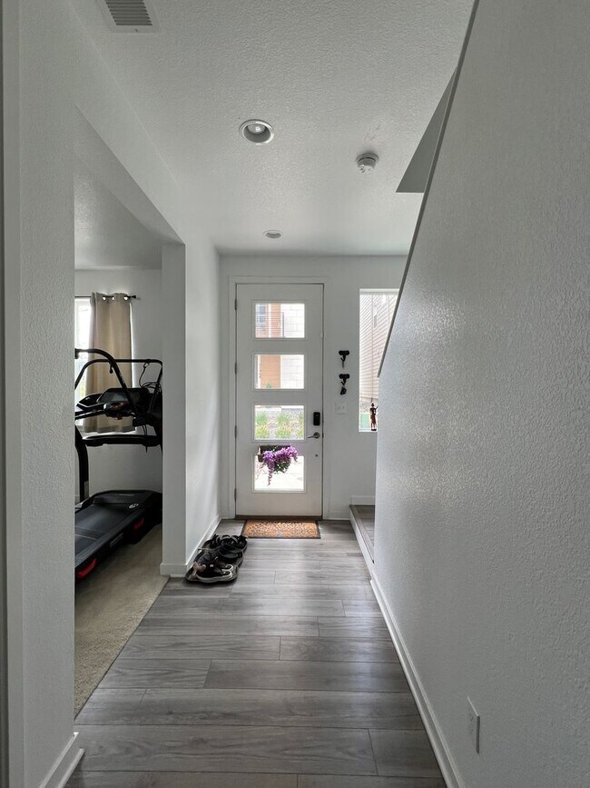 Photo - Modern 3 Bed/3 Bath Townhome in Broomfield...