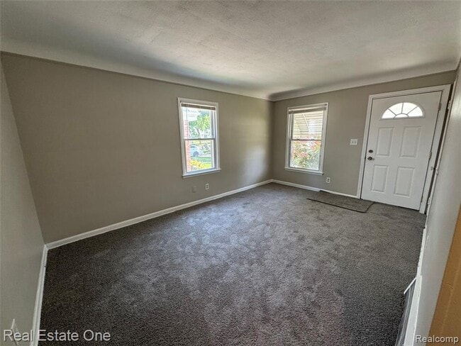 Photo - 3162 Chestnut St