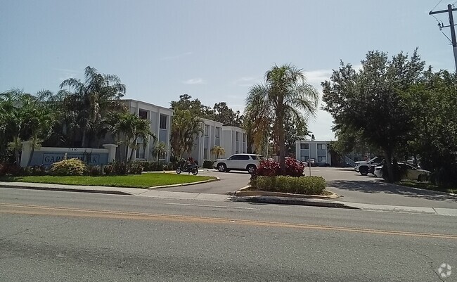 Building Photo - 5310 26th St W Unit #304 Gardenwalk Rental