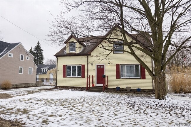 Building Photo - 67 Rose Ave