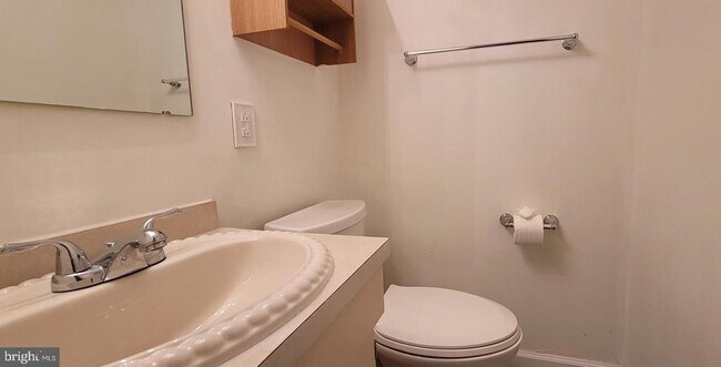 Photo - 2209 Greenwood Dr