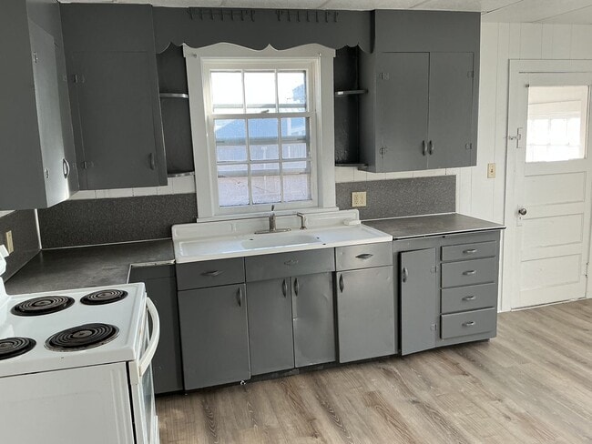 Photo - Adorable 3 bedroom 1 bath home