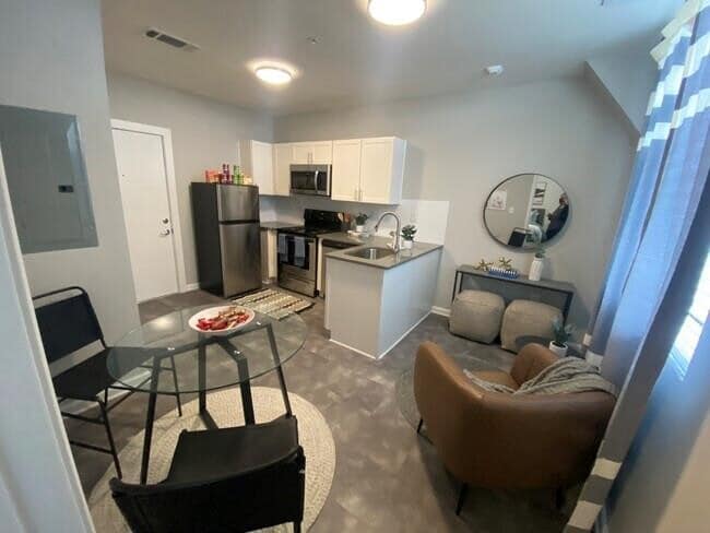 Photo - 350 St Joseph St Unit 400